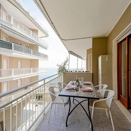 Patrizia Seaside * Ospedaletti